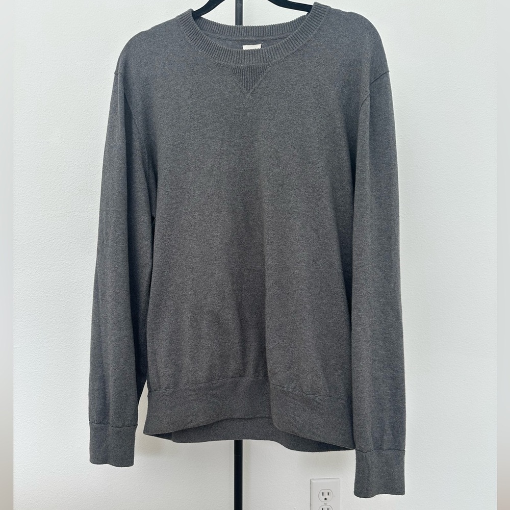GAP Gray Crewneck Sweater Large